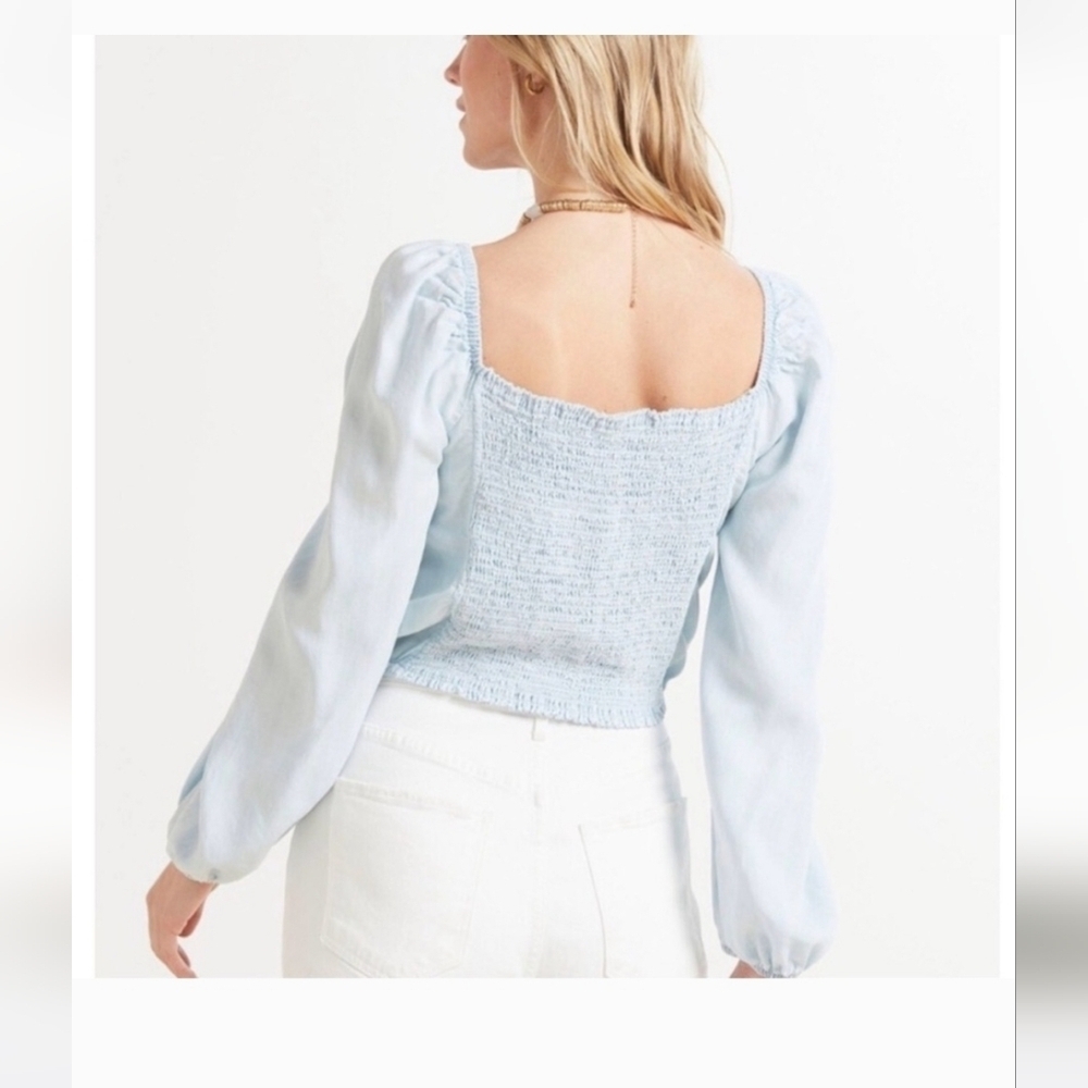 Anthropologie Cloth & Stone Smocked Chambray Long sleeve Top Size XL - Picture 2 of 11